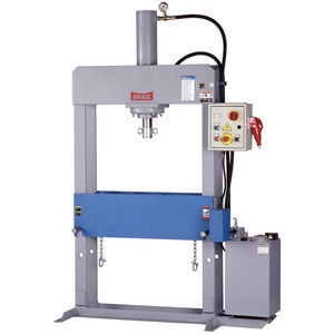 40 ton Capacity Electric Three Phase Hydraulic Press | Fastenal