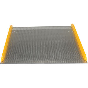 60"x60" 10000lb Aluminum Truck Dockboard W/ Steel Safety Curbs | Fastenal